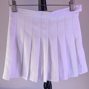 Elegant White Pleated Skirt